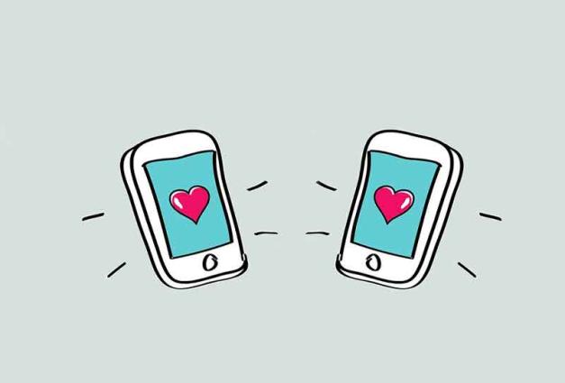 Illustration of 2 smartphones with hearts on the screens